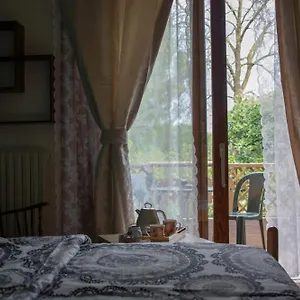 https://el-rincon-del-artista.it-lombardy.com